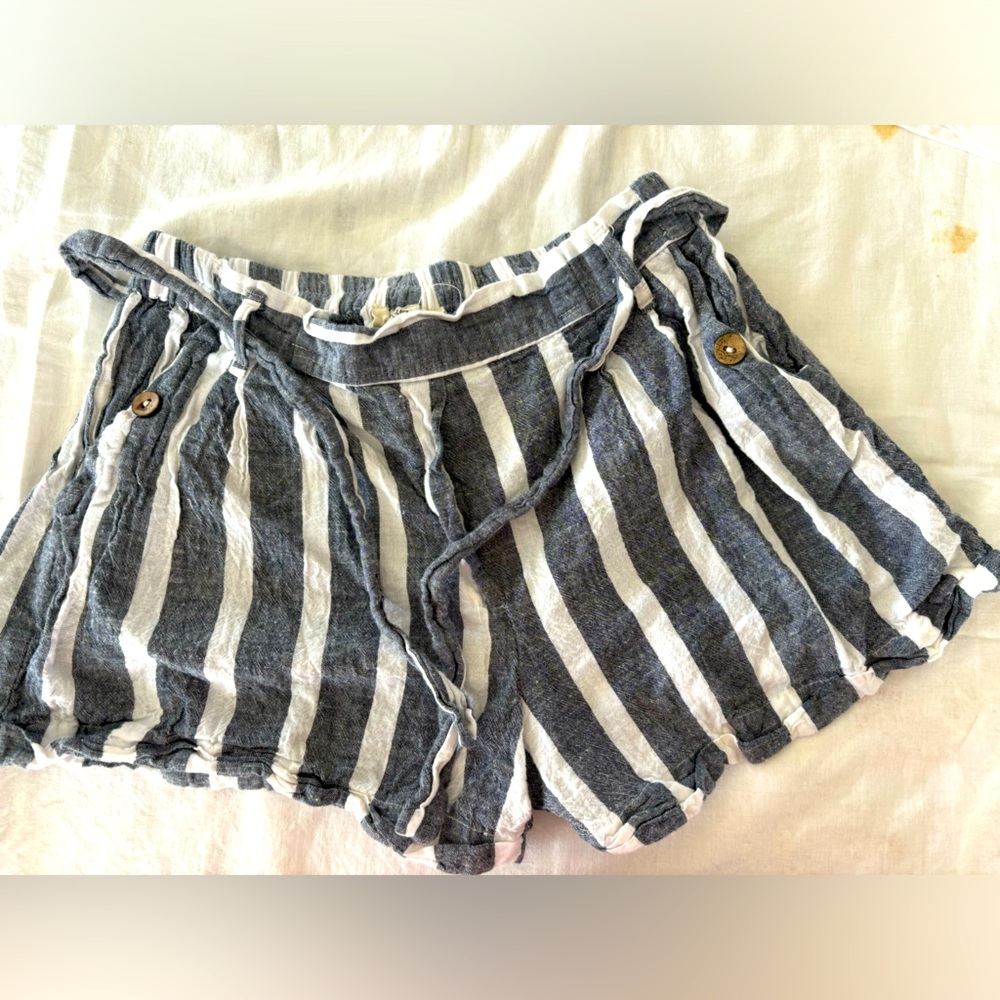 Girls extra large, black and white striped‎ shorts. By Angie girls
